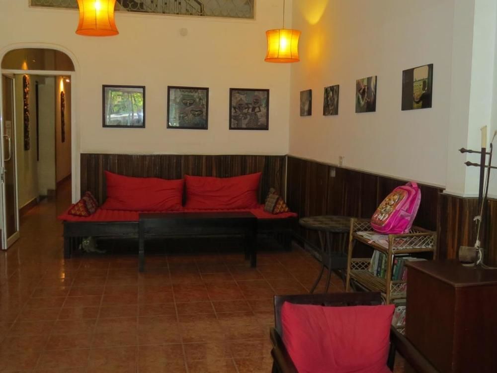 Goldie Guesthouse Phnom Penh Extérieur photo