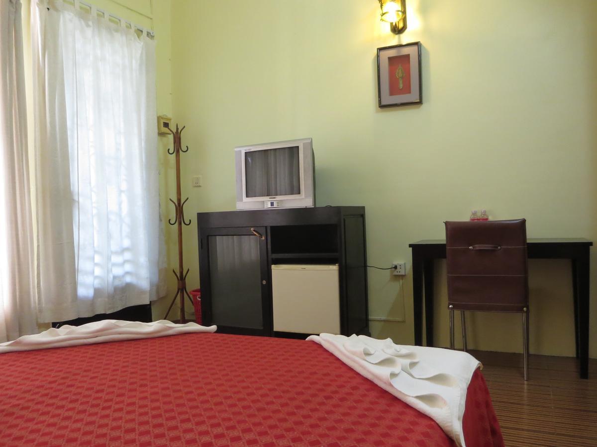 Goldie Guesthouse Phnom Penh Extérieur photo