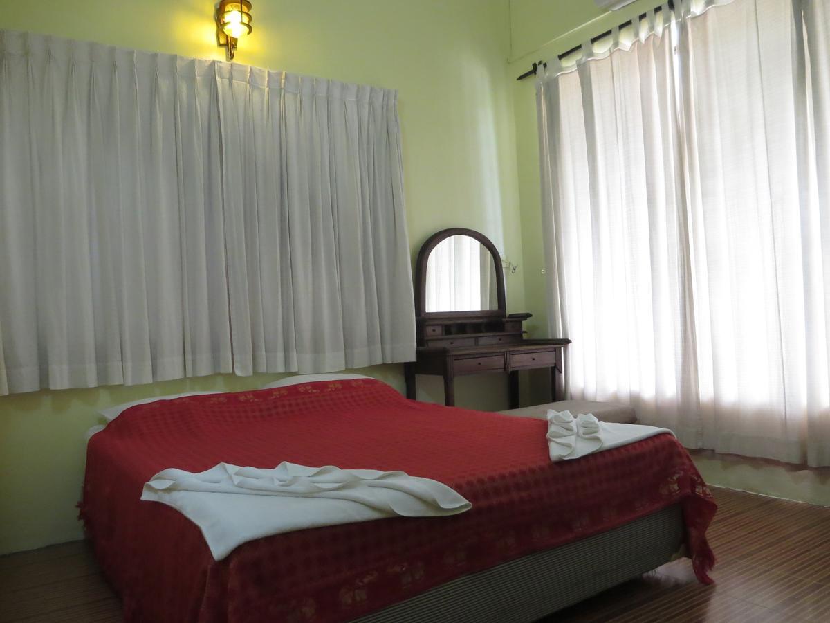 Goldie Guesthouse Phnom Penh Extérieur photo