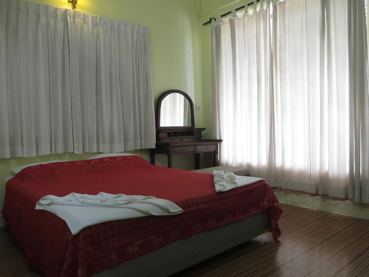 Goldie Guesthouse Phnom Penh Extérieur photo