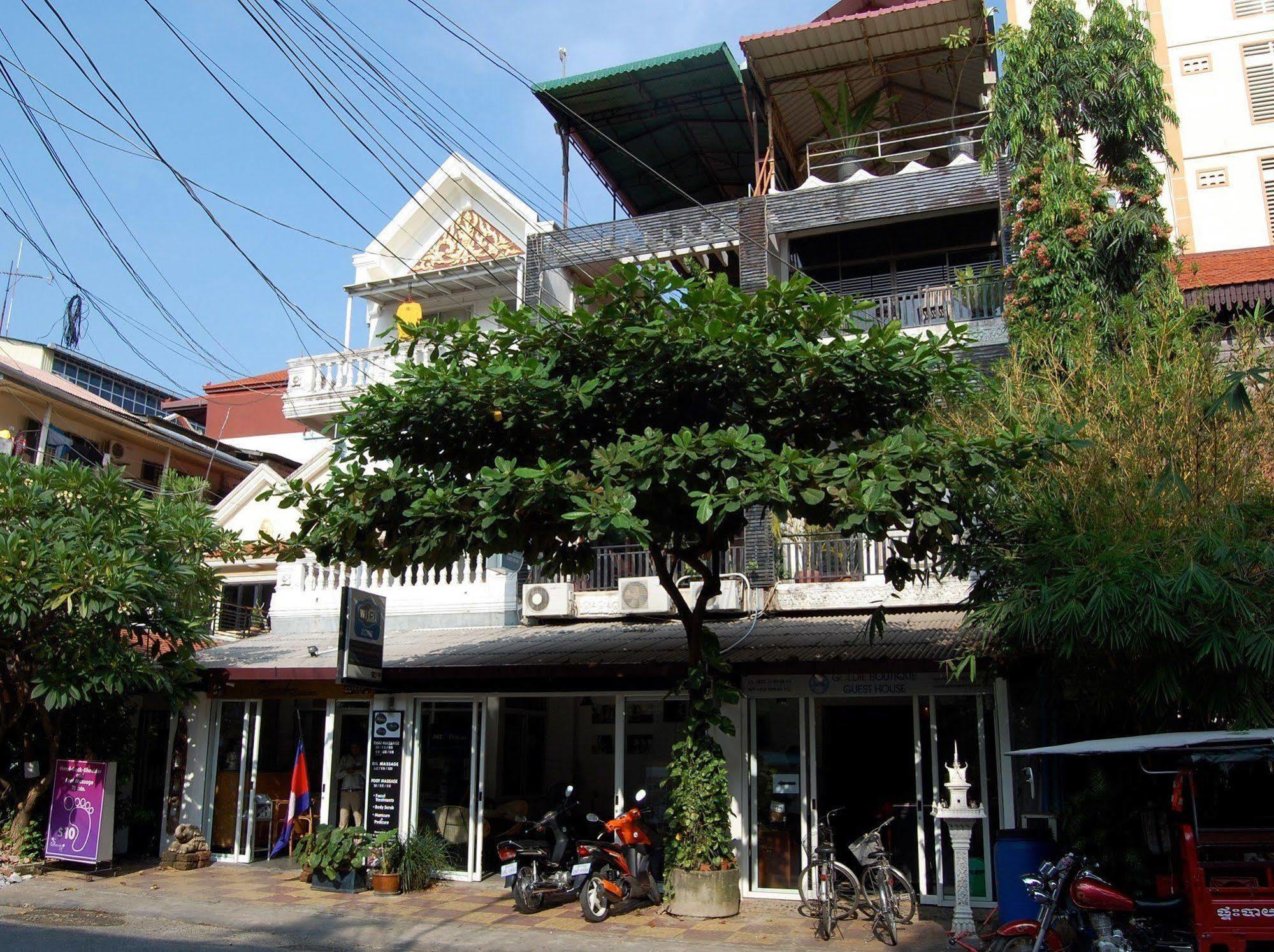 Goldie Guesthouse Phnom Penh Extérieur photo