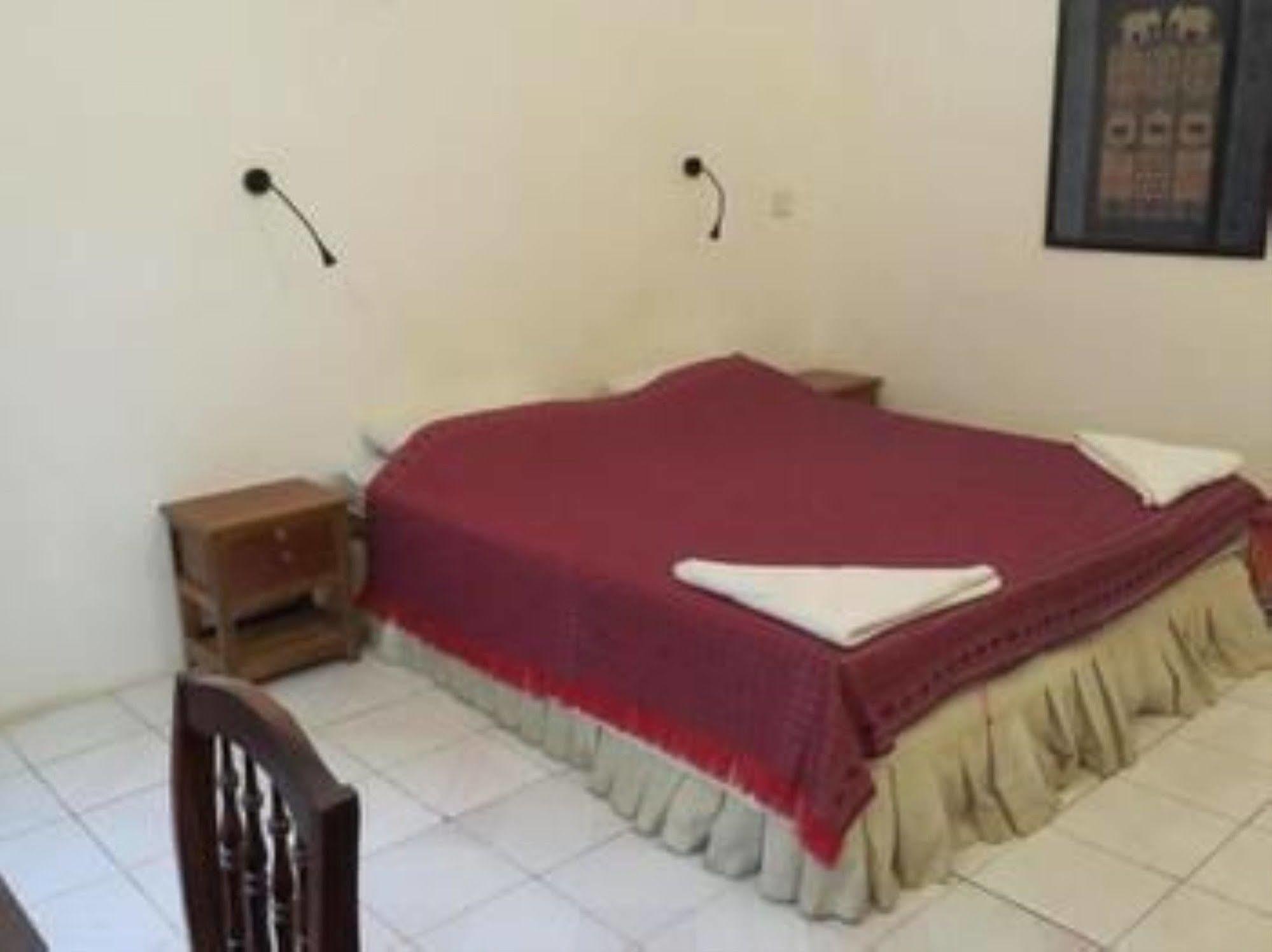 Goldie Guesthouse Phnom Penh Extérieur photo